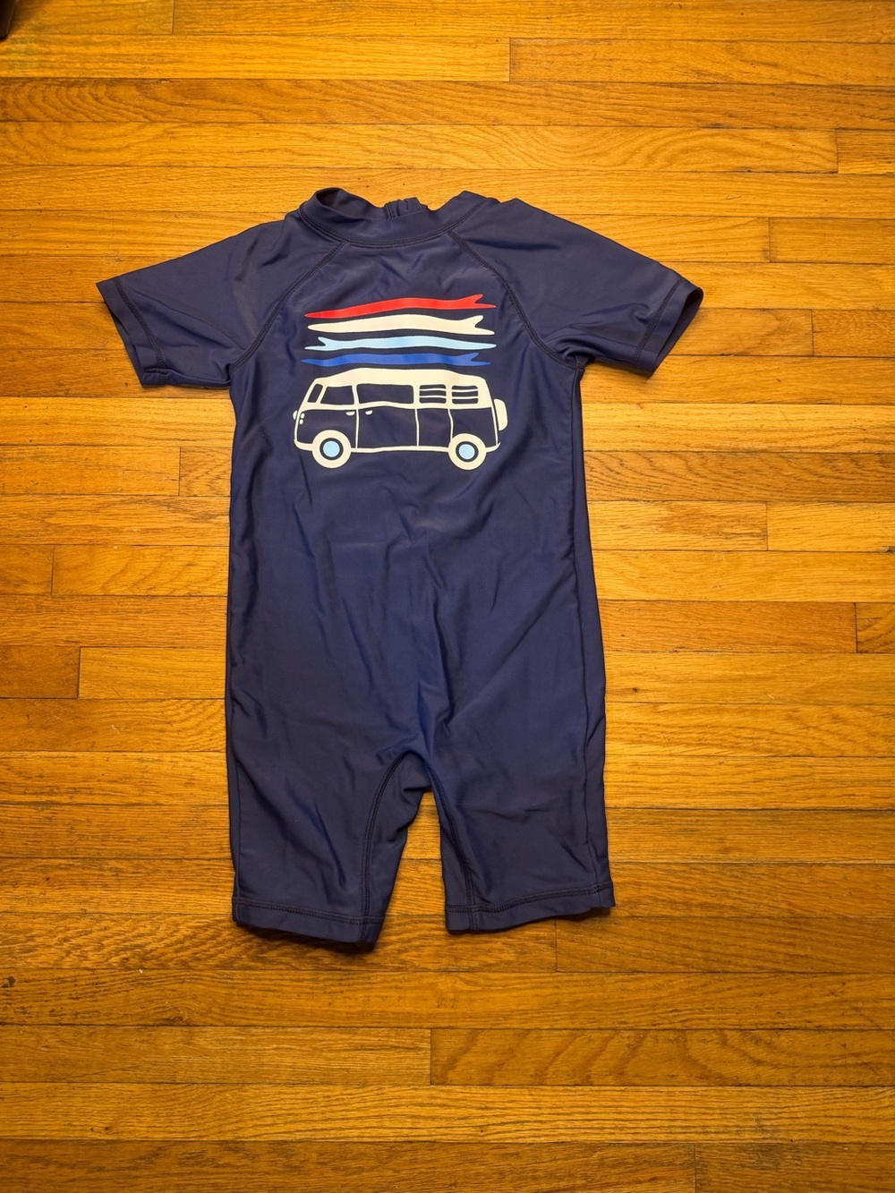 Old navy 4T Surf Van Rashguard